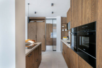 b02124616a68c49e8bd417a138960932 - 11