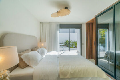 b02124616a68c49e8bd417a138960932 - 12