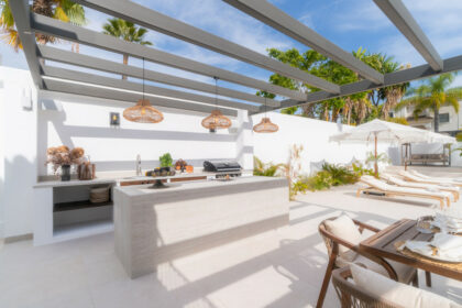 b02124616a68c49e8bd417a138960932 - 17