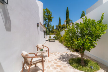 b02124616a68c49e8bd417a138960932 - 33