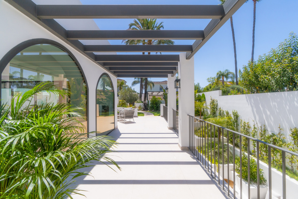 b02124616a68c49e8bd417a138960932 - 35