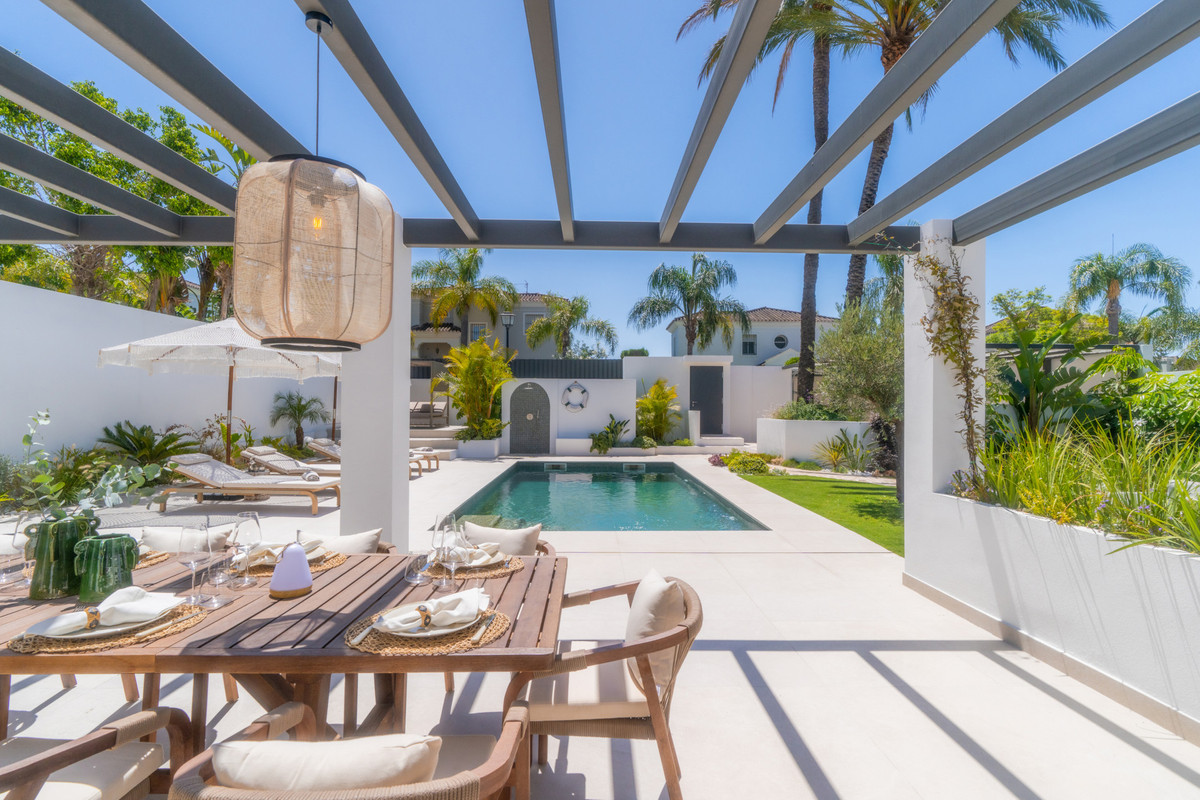 b02124616a68c49e8bd417a138960932 - 36