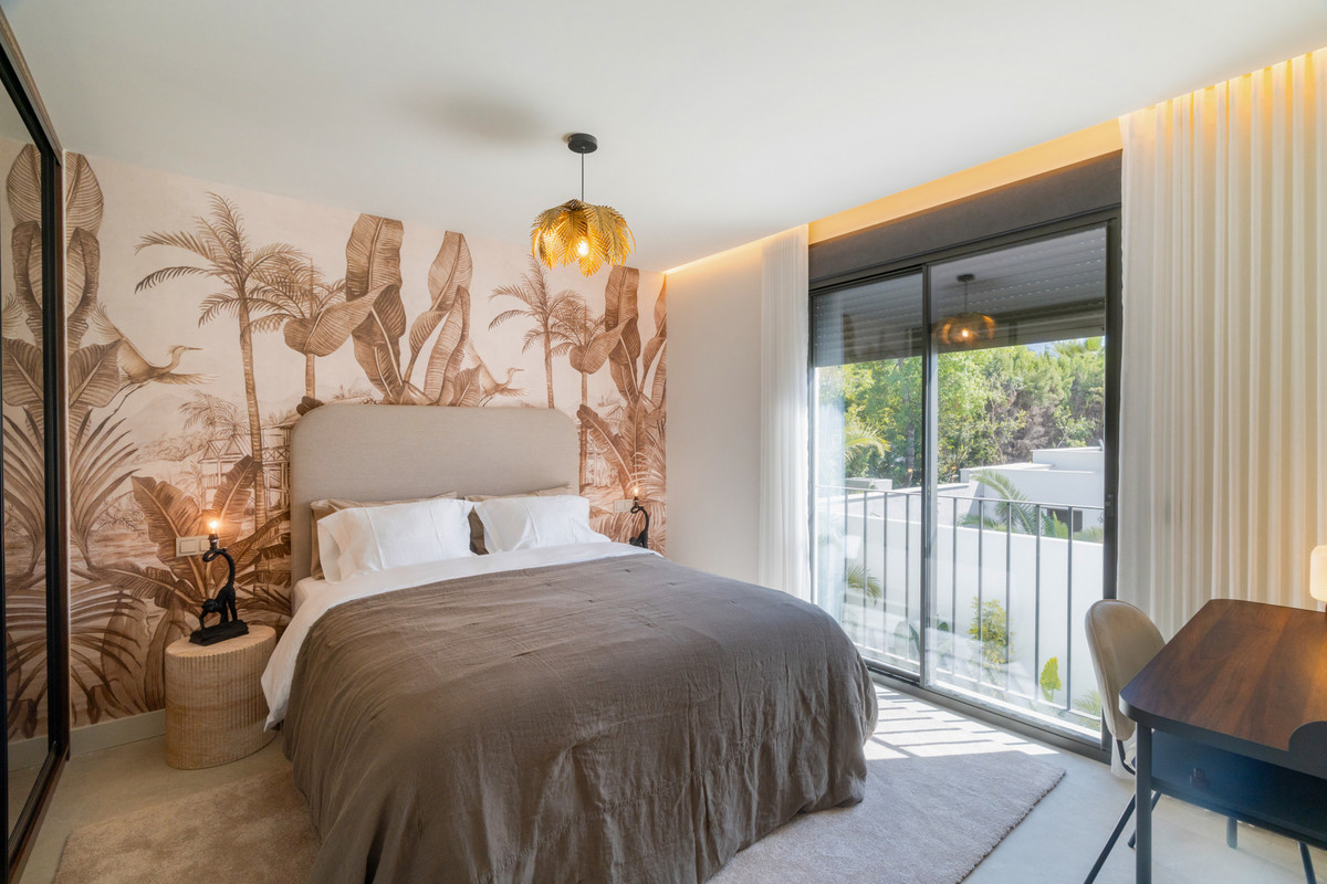 b02124616a68c49e8bd417a138960932 - 7