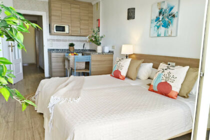 b02be63a284357618103dba8e89219f0 - 18