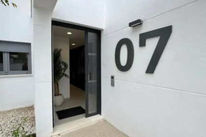 b09704cbf02a26b4f32d92f1fb995ad5 - 12