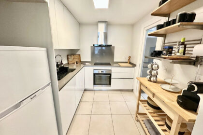 b1e2ebc842147464db9c4b0a4e736de4 - 9