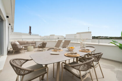 b2f5d57fe8e64838327f2bb47f2965a7 - 21