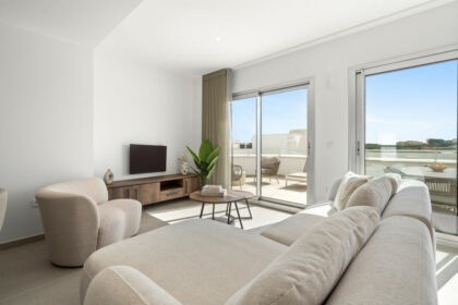 b2f5d57fe8e64838327f2bb47f2965a7 - 8