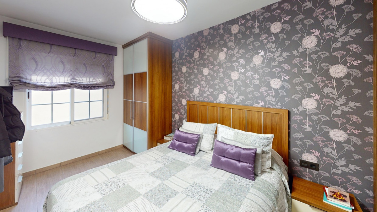 b32ba8c594265f721ac590a0376d18b4 - 12