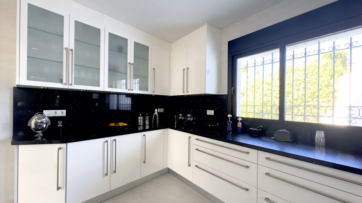 b36890fe03aefa199d564ea429a37eb7 - 14