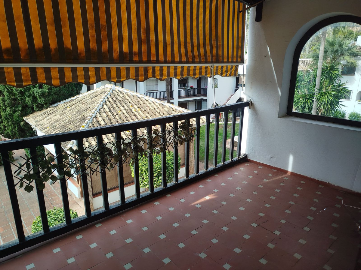 b3dfb5f973c7ba1017cedec4d0116d00 - 20