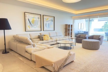 b3edd0196313522606e6dfaff38f9d7f - 19