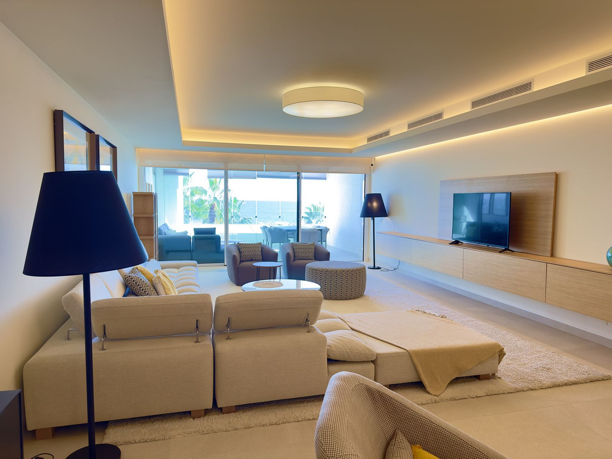 b3edd0196313522606e6dfaff38f9d7f - 21