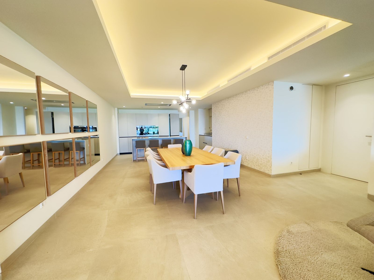 b3edd0196313522606e6dfaff38f9d7f - 23