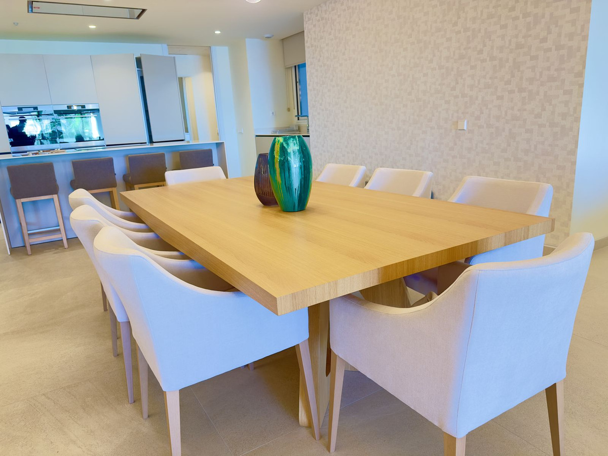 b3edd0196313522606e6dfaff38f9d7f - 24