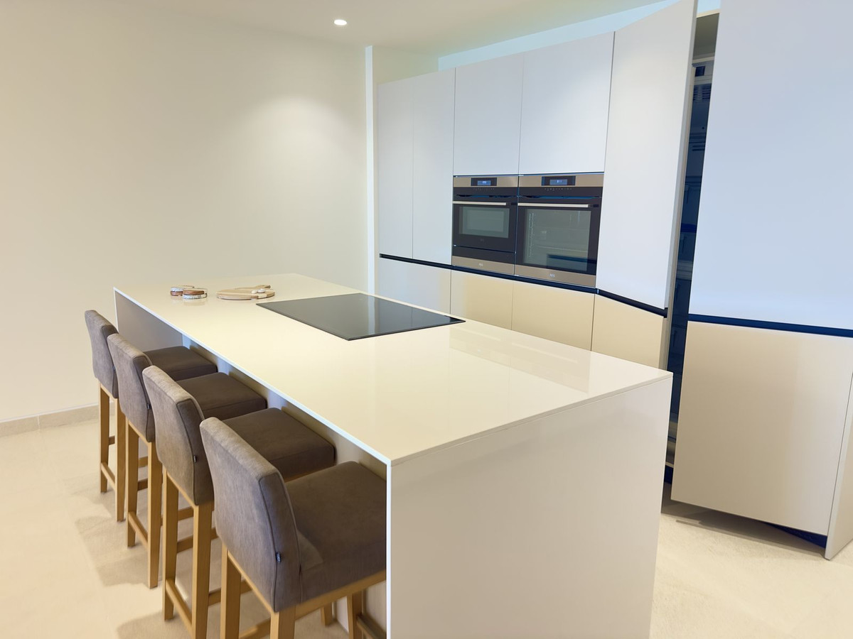 b3edd0196313522606e6dfaff38f9d7f - 26