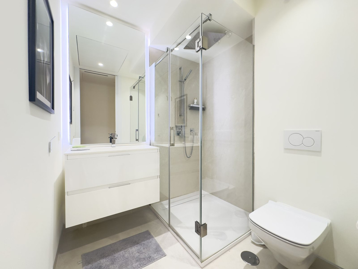 b3edd0196313522606e6dfaff38f9d7f - 30