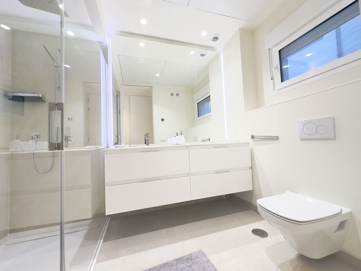 b3edd0196313522606e6dfaff38f9d7f - 35