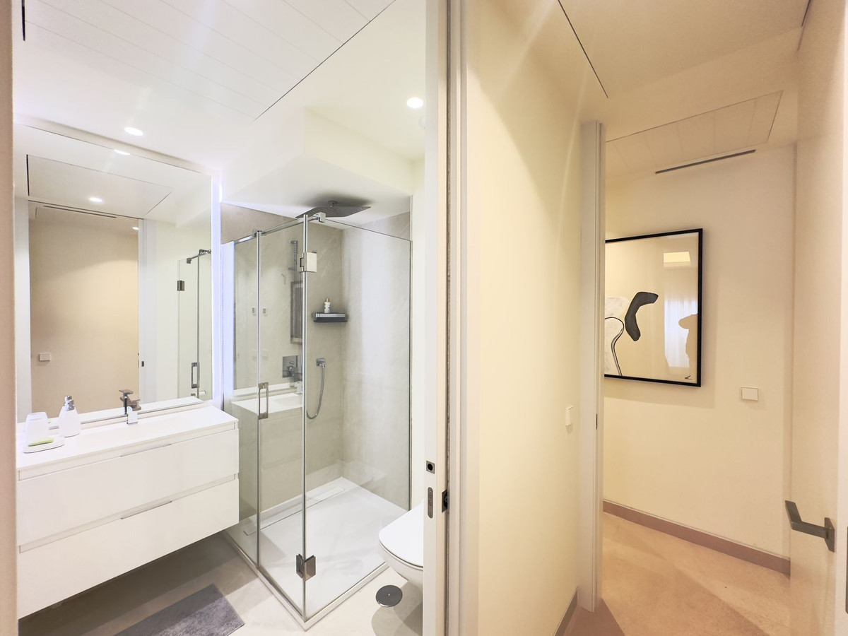 b3edd0196313522606e6dfaff38f9d7f - 37