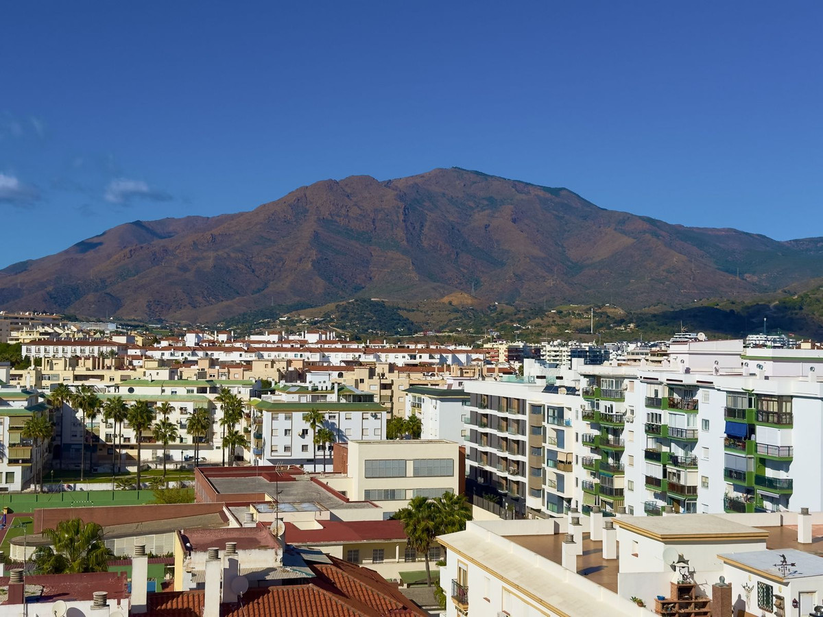 b3edd0196313522606e6dfaff38f9d7f - 52