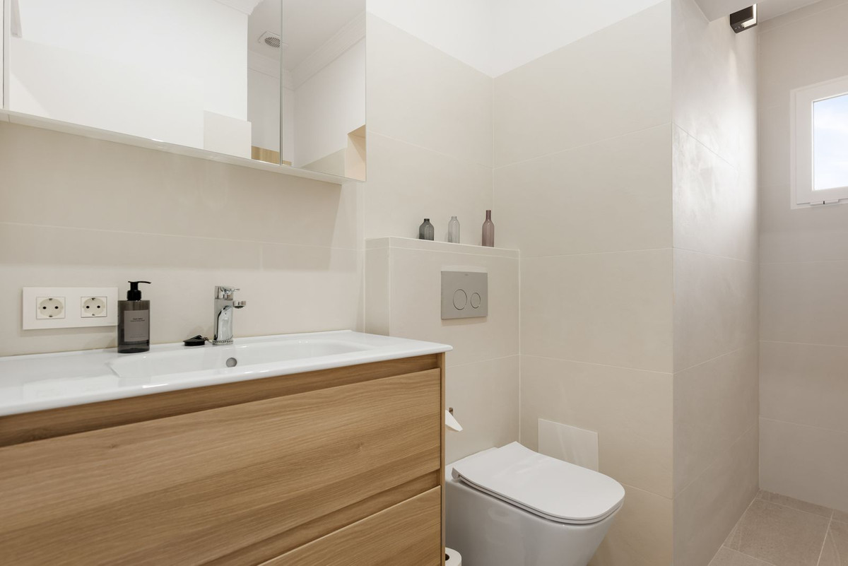 b45c4b5f707d837eb91b6c376040b5c6 - 19