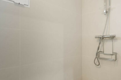 b45c4b5f707d837eb91b6c376040b5c6 - 20