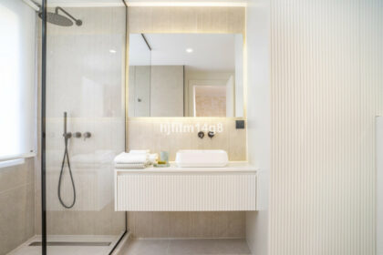 b47d27c30469bcaa802d495773da68cf - 18