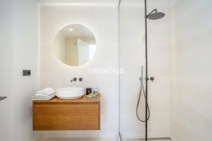 b47d27c30469bcaa802d495773da68cf - 22