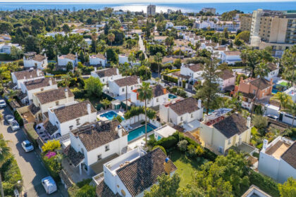 b48050c16f9e8bfc87148d184bbd58dd - 31