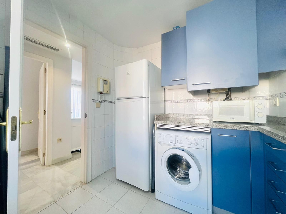 b4c3506736daa30d4df85eb3361c0846 - 13