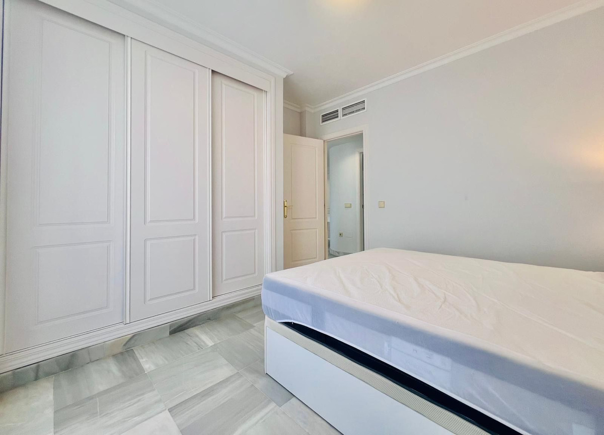 b4c3506736daa30d4df85eb3361c0846 - 14