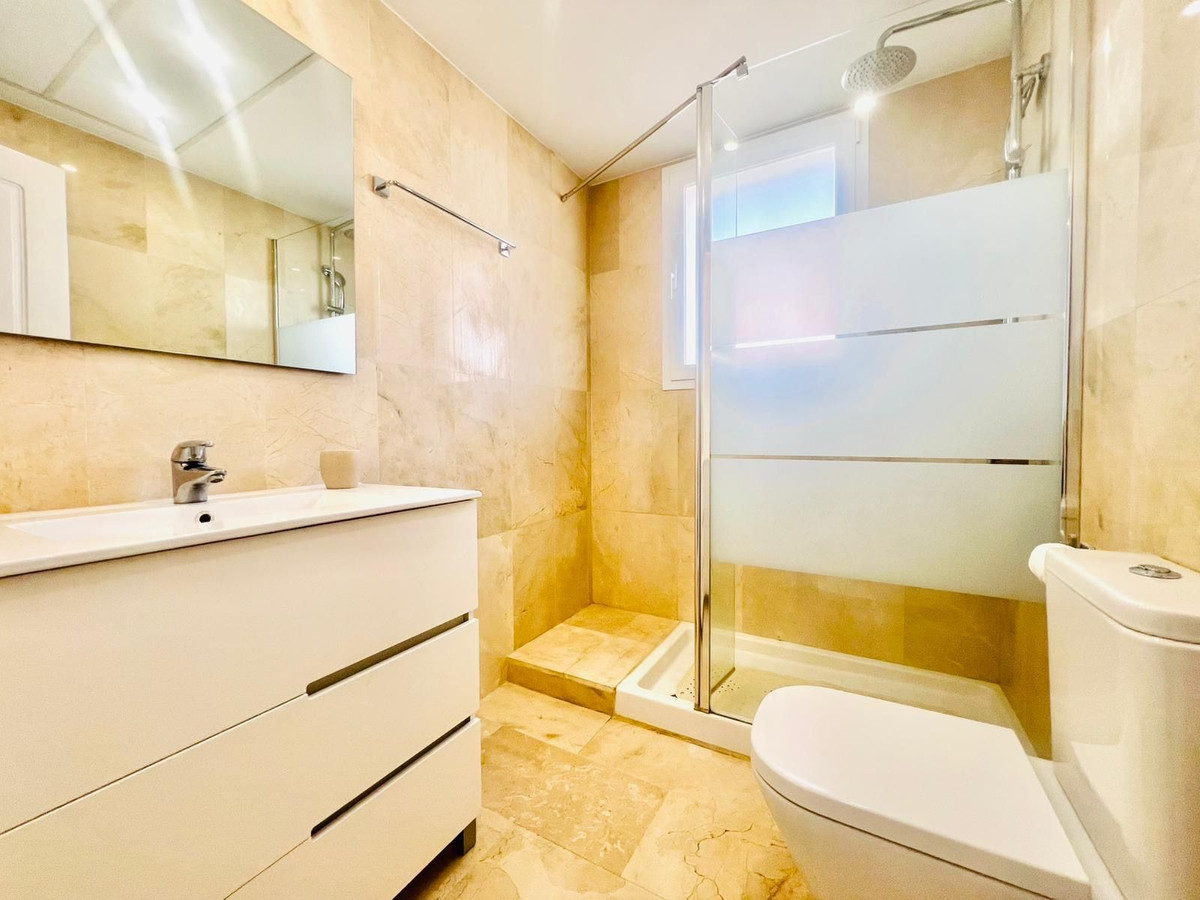 b4c3506736daa30d4df85eb3361c0846 - 16