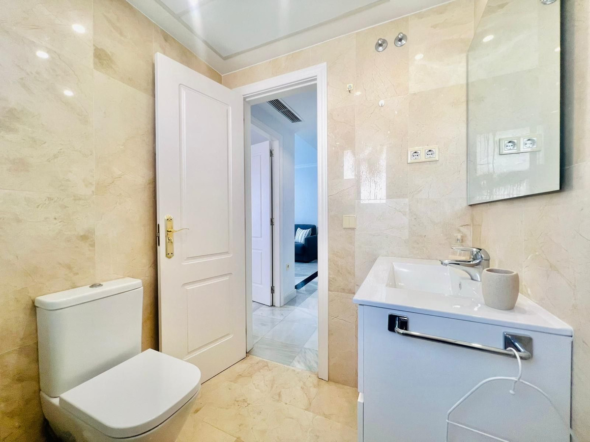 b4c3506736daa30d4df85eb3361c0846 - 17