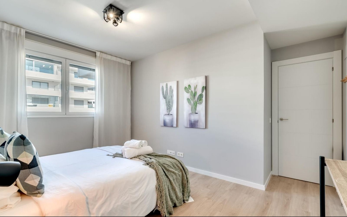 b4cda2521daaab0952b248e57e1223a2 - 13