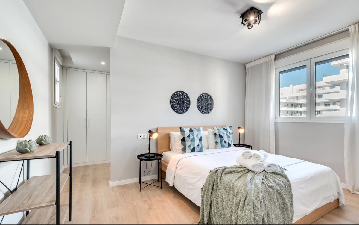 b4cda2521daaab0952b248e57e1223a2 - 14