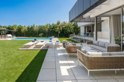 b4da01b744d7965f27aa40f8a6a7a731 - 12