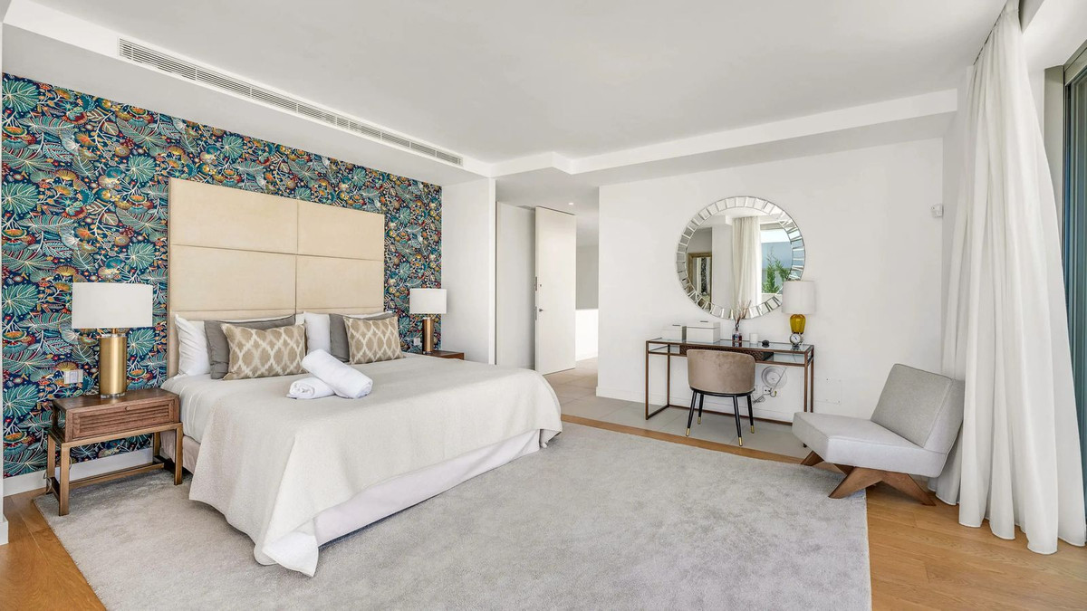 b4da01b744d7965f27aa40f8a6a7a731 - 22