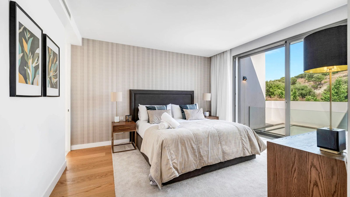 b4da01b744d7965f27aa40f8a6a7a731 - 30