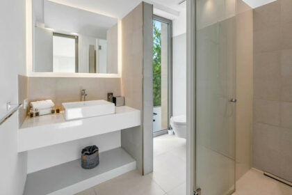 b4da01b744d7965f27aa40f8a6a7a731 - 32