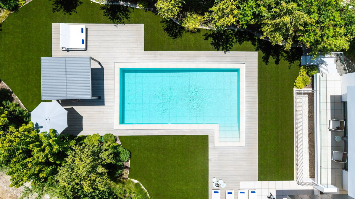 b4da01b744d7965f27aa40f8a6a7a731 - 40