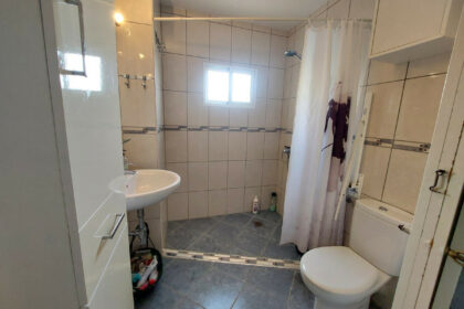 b58eed5b9b4ba8018d2a808a355ea0ed - 12