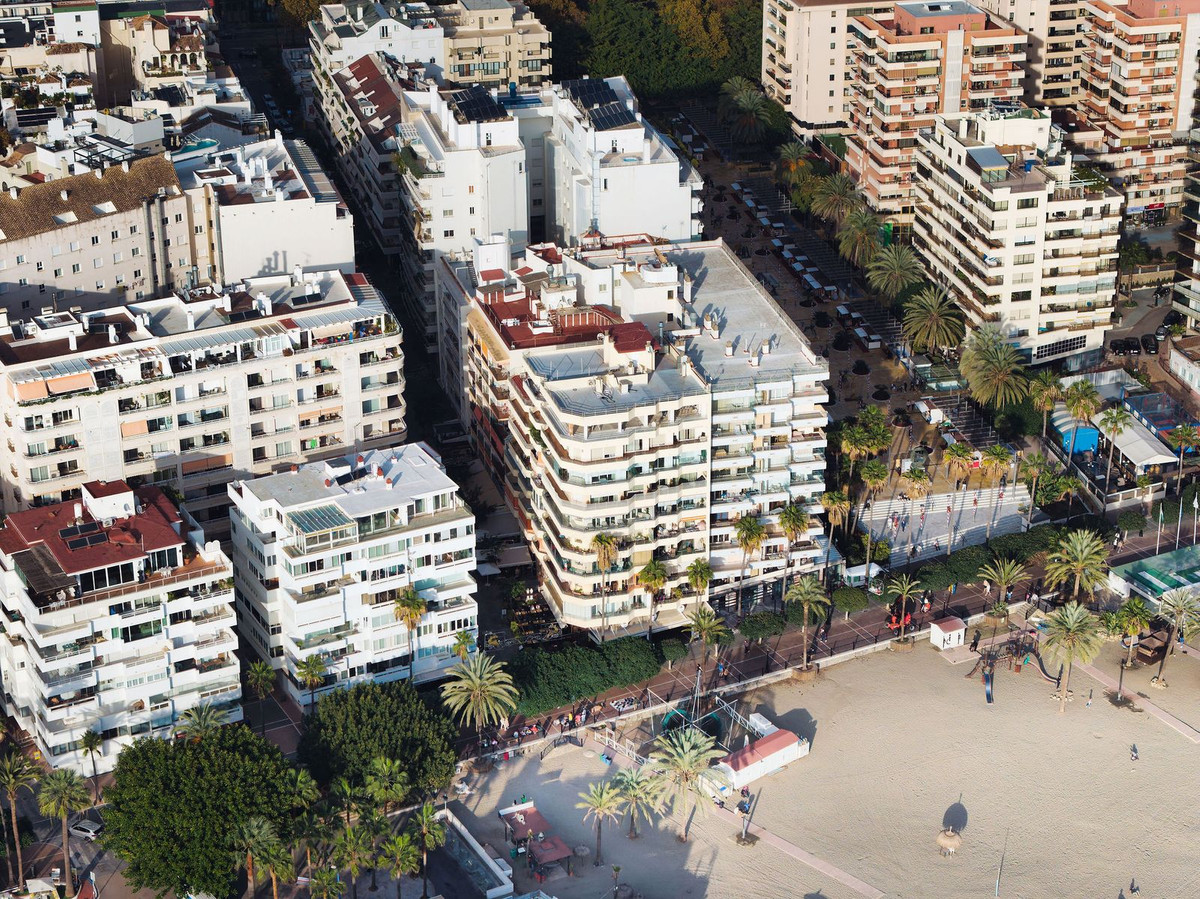 b5c0b24fe39fa30a87b01edf76efb421 - 23