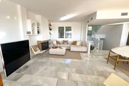 b7aa3cb401c597f5bad6b1e3681dea3f - 13