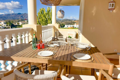 b7aa3cb401c597f5bad6b1e3681dea3f - 19