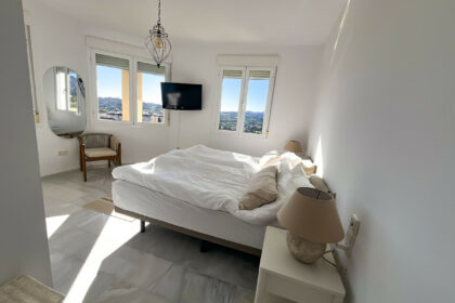 b7aa3cb401c597f5bad6b1e3681dea3f - 28