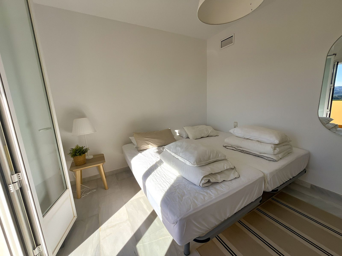 b7aa3cb401c597f5bad6b1e3681dea3f - 31