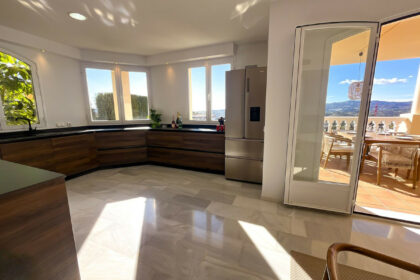 b7aa3cb401c597f5bad6b1e3681dea3f - 5