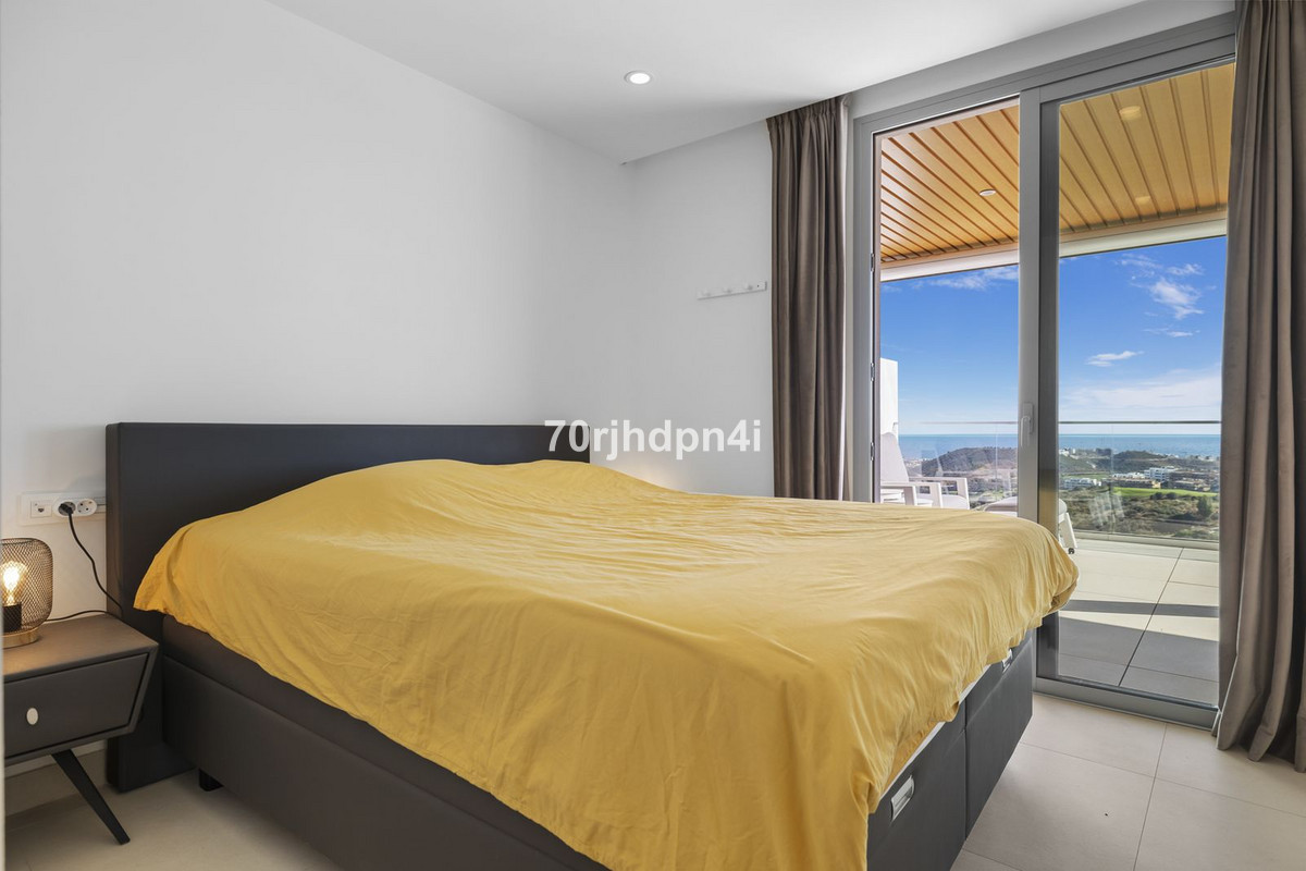 b7fe417920788225cef359a090f1e3b7 - 20