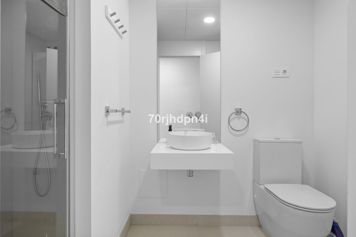 b7fe417920788225cef359a090f1e3b7 - 3