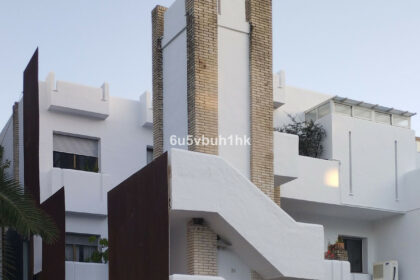 b8091b1cbeea45cff0efaf2de4c3a796 - 19